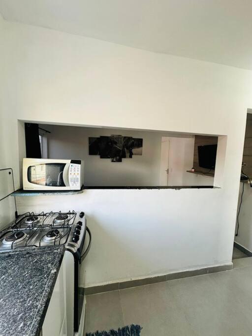Mobiliado E Confortavel Zn - Cod 06 * São Paulo